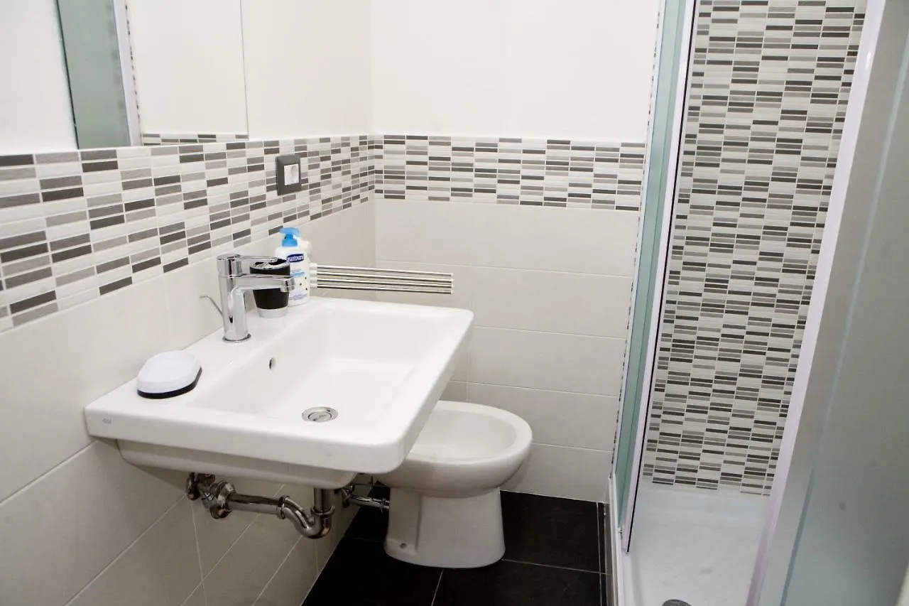 *** Bed & Breakfast B&B Etna'S Tourist Aeroporto di Catania Fontana Rossa Italia