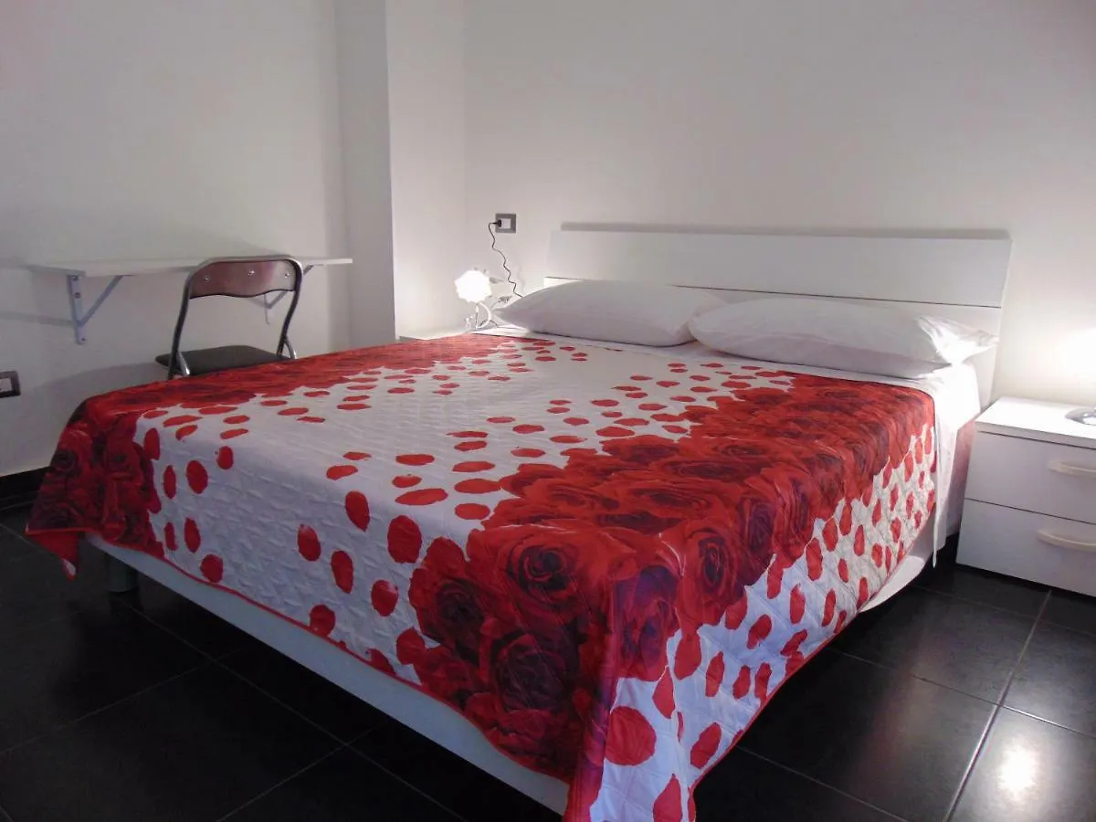B&B Etna'S Tourist Aeroporto di Catania Fontana Rossa 3*,  Italia