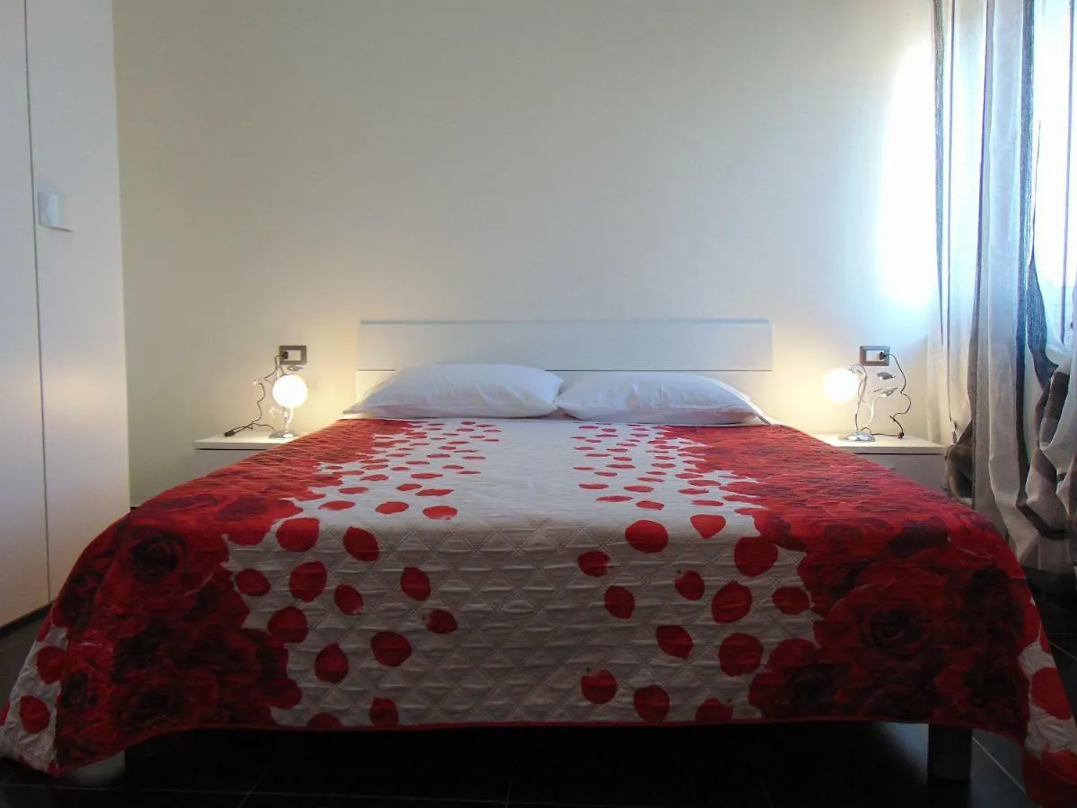 B&B Etna'S Tourist Aeroporto di Catania Fontana Rossa 3*,  Italia